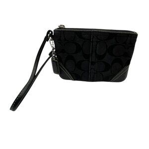 Coach Signature Leatherware Corner Zip Wristlet - Black